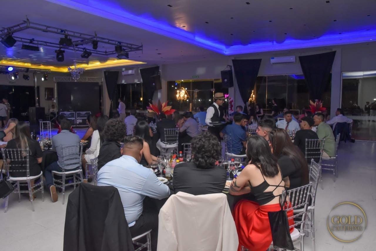 Encuentro corporativo en el salón