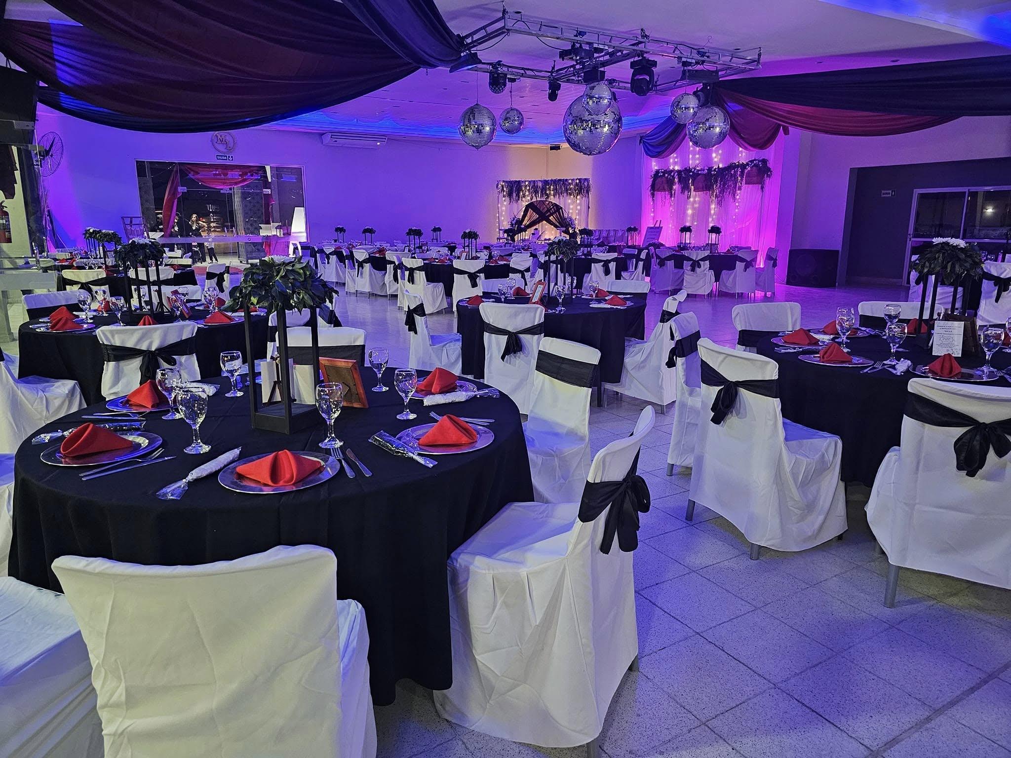 Ambientación del salón para la celebración